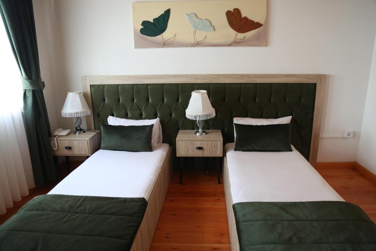 Yali Konak Butik Otel Golcuk Bagian luar foto