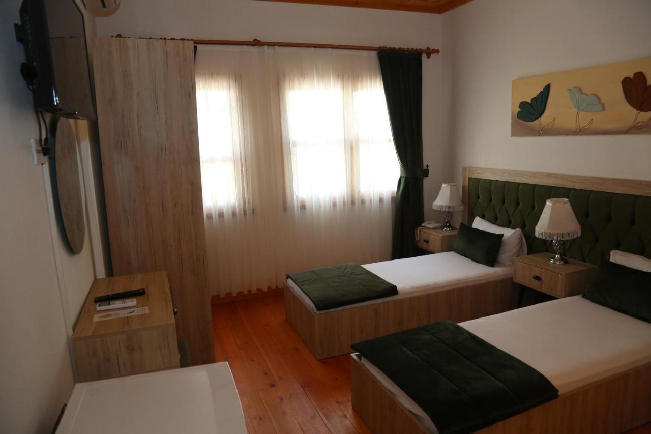 Yali Konak Butik Otel Golcuk Bagian luar foto